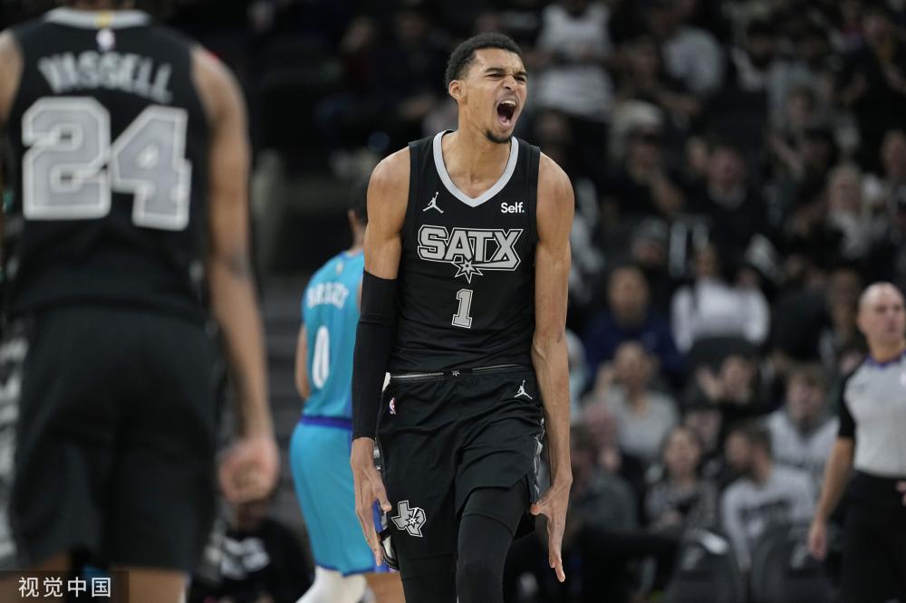 宁波男篮的 宁波男篮的