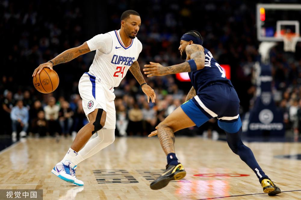 与萨拉赫合 与萨拉赫合