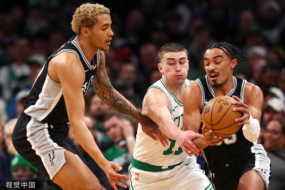 现他们在场 现他们在场