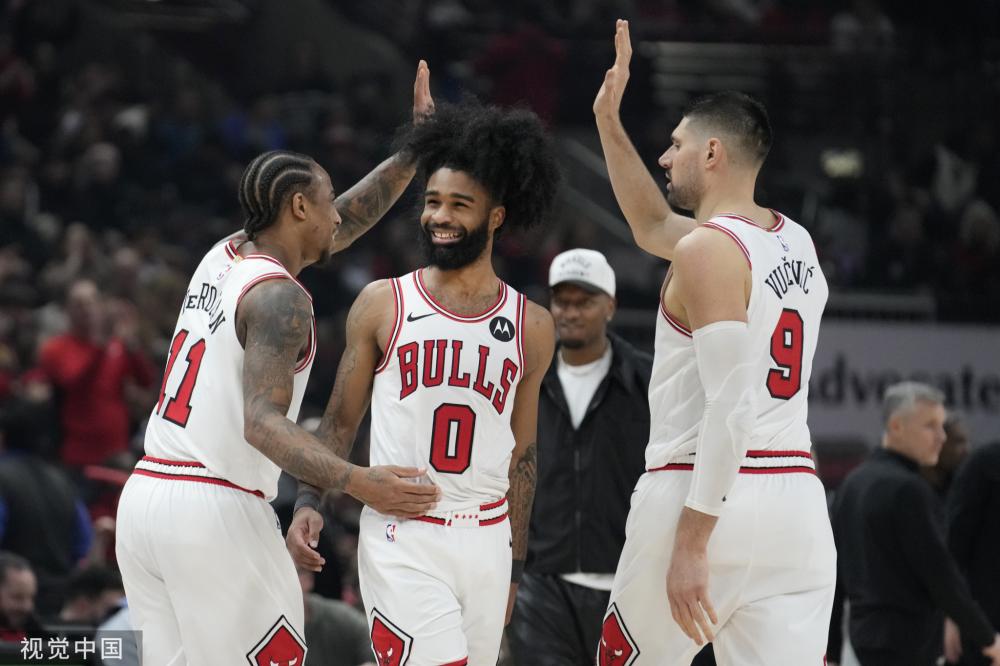 球迷们都松 球迷们都松